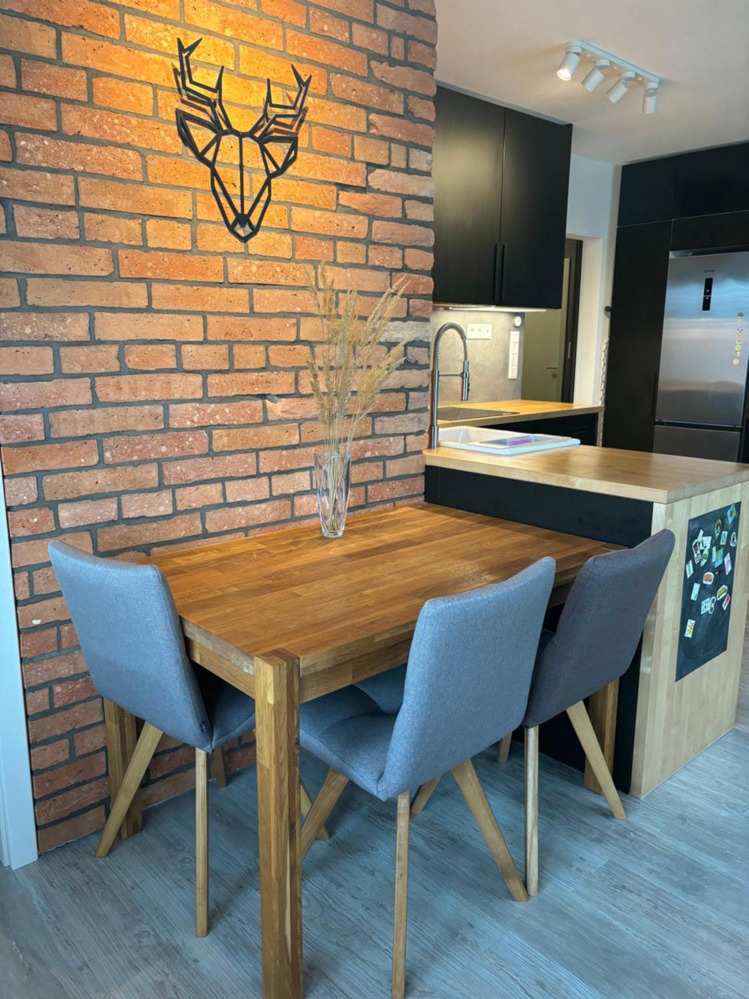 Premiere Apartment Bratislava - Private Parking Exterior foto